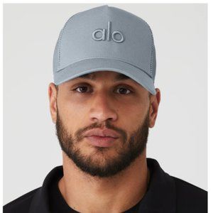 NWT ALO Yoga DISTRICT TRUCKER HAT